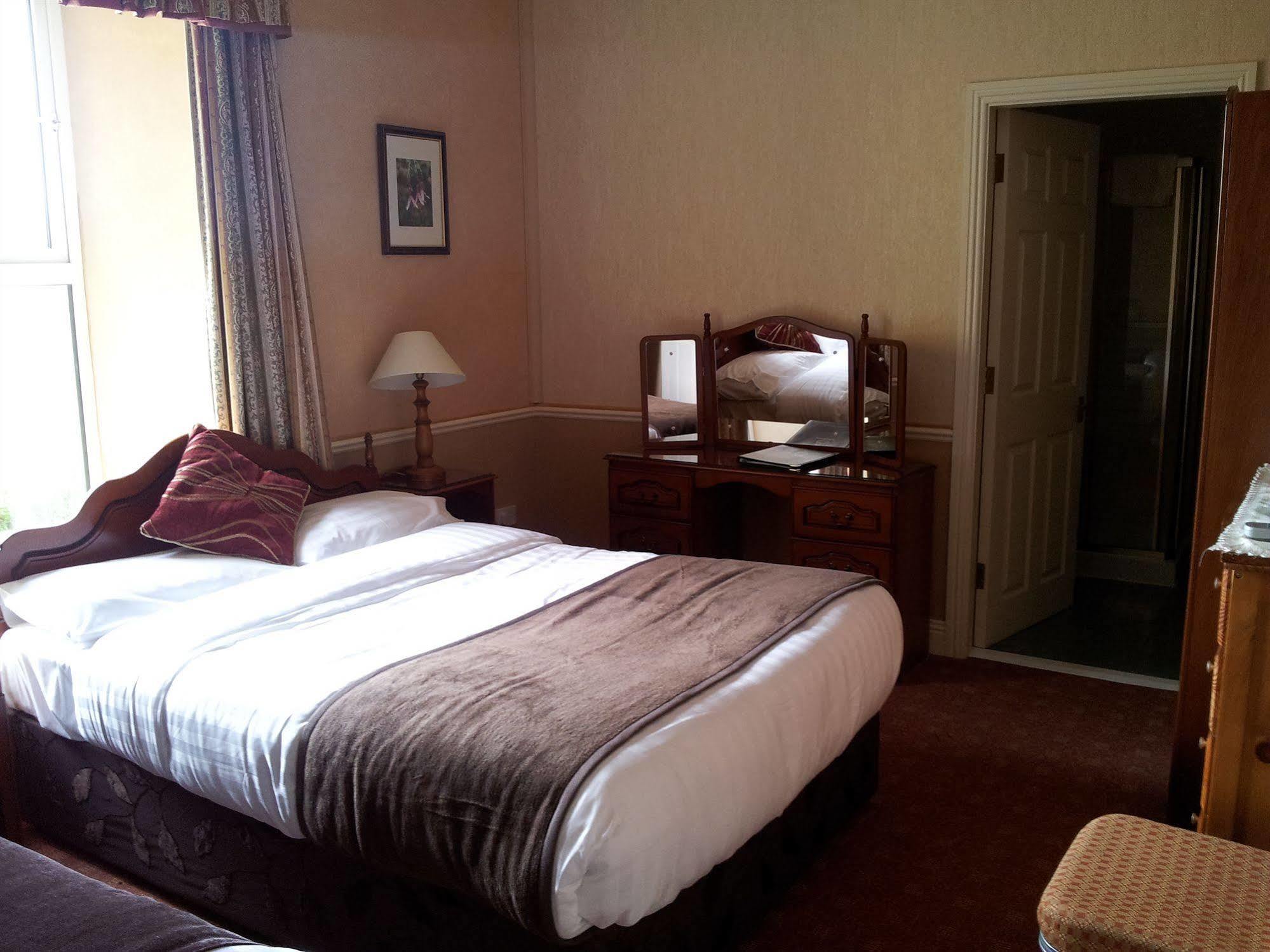 Royal Spa Hotel Lisdoonvarna Exterior photo